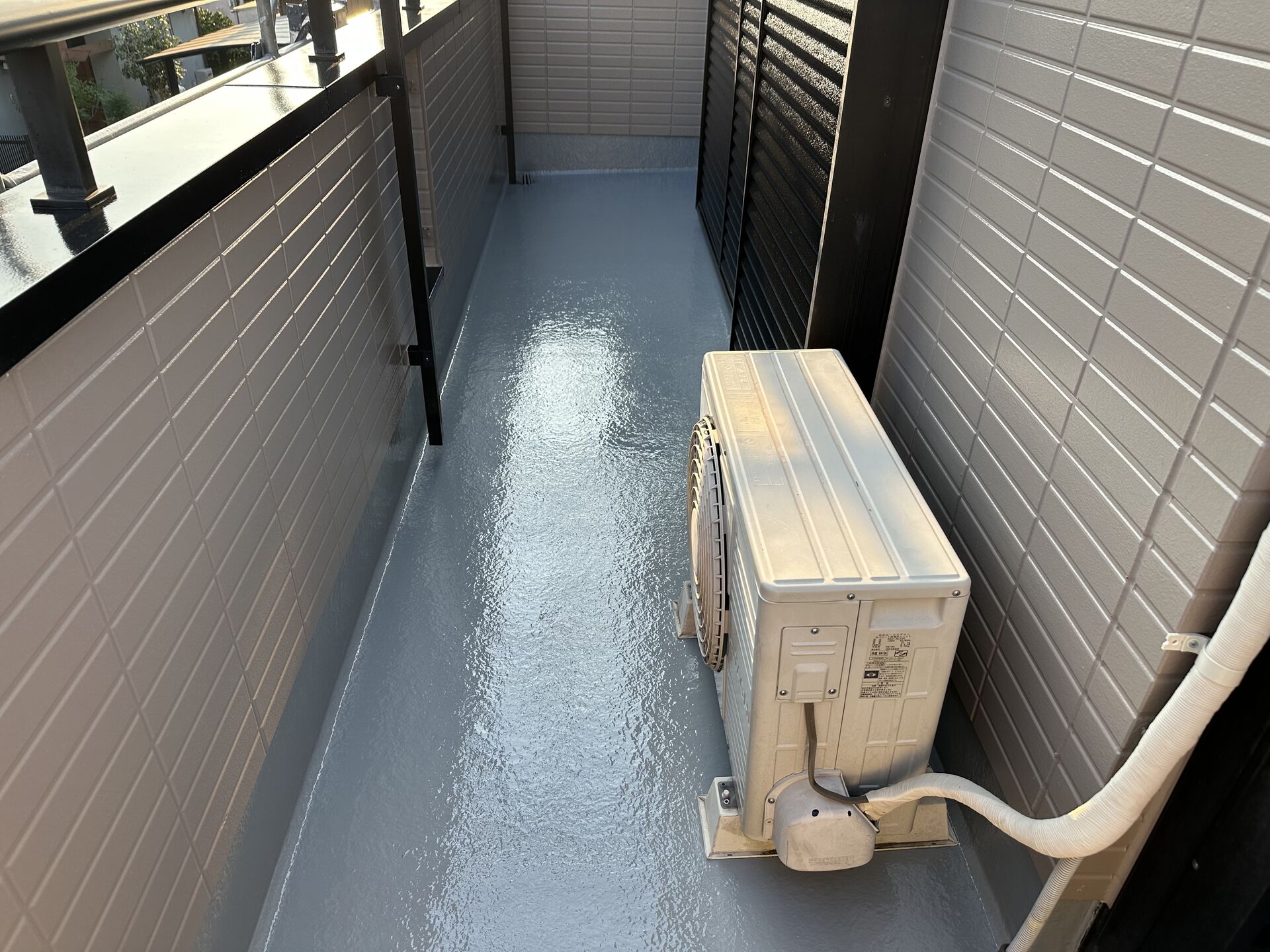 野田市で外壁塗装と一緒に行うベランダ防水の塗り替え｜雨漏り対策でお客様に喜ばれました