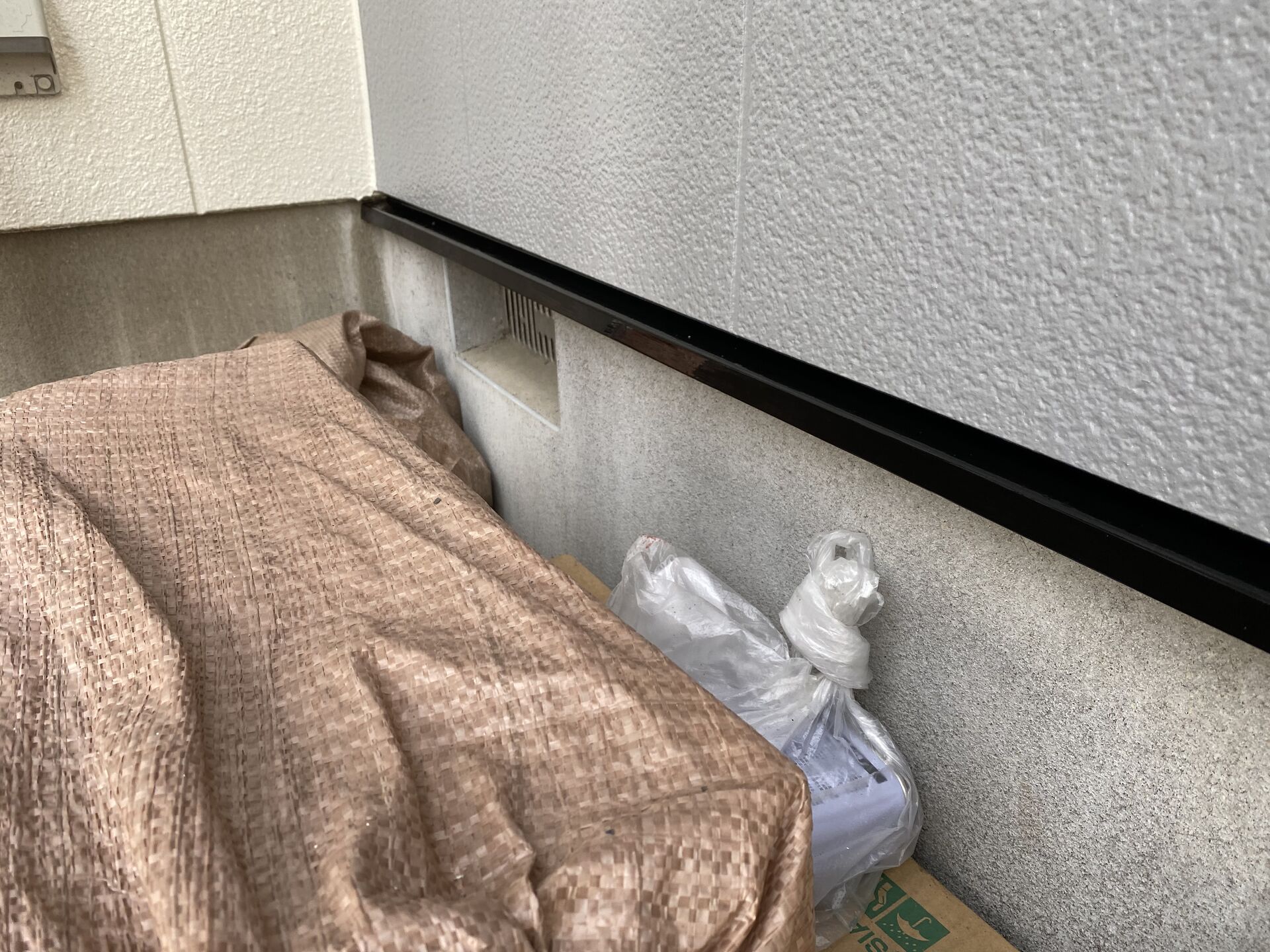 野田市で外壁塗装と一緒に行う水切りの塗り替え｜優建装（ひろけんそう）