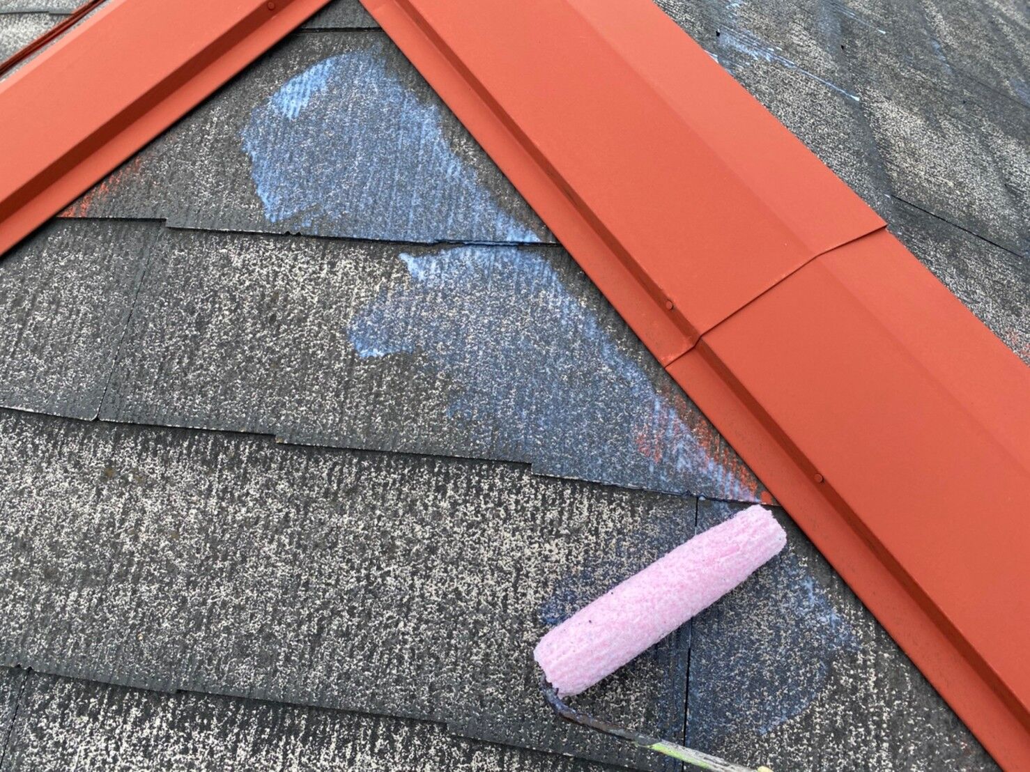 野田市でコロニアル屋根の塗り替え工事｜劣化した屋根を高耐久塗装で美観と防水性を回復【優建装ひろけんそう】
